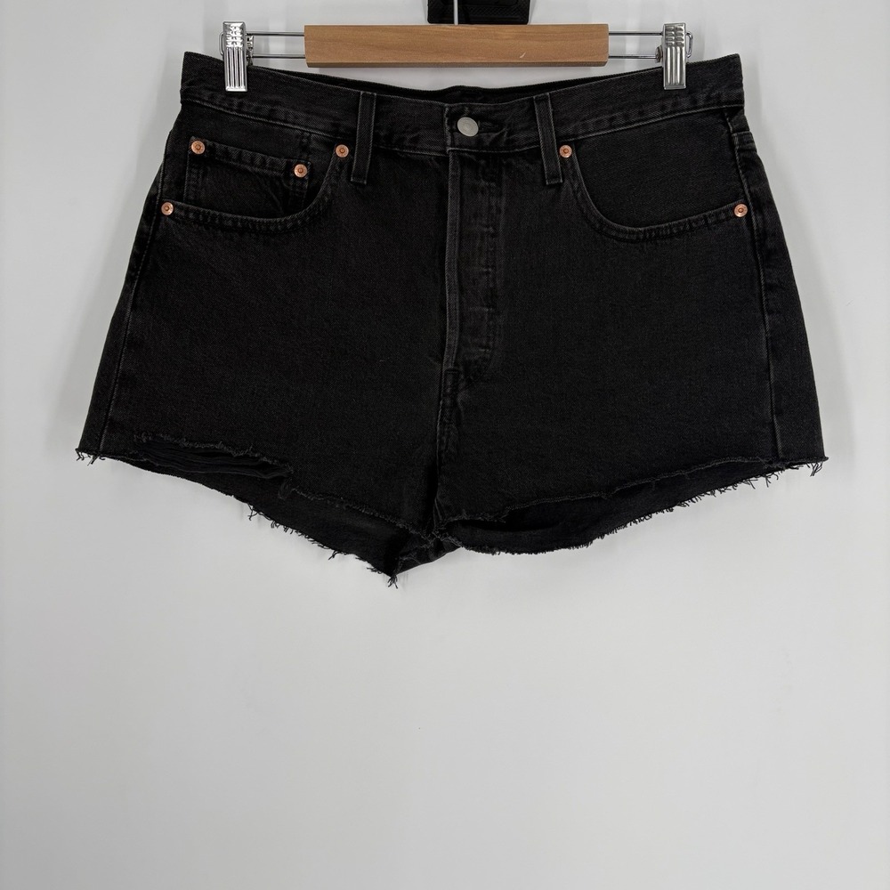 Levis Womens 501 Lunar Denim Shorts Size 31 Black Distressed Button Fly‎ Western